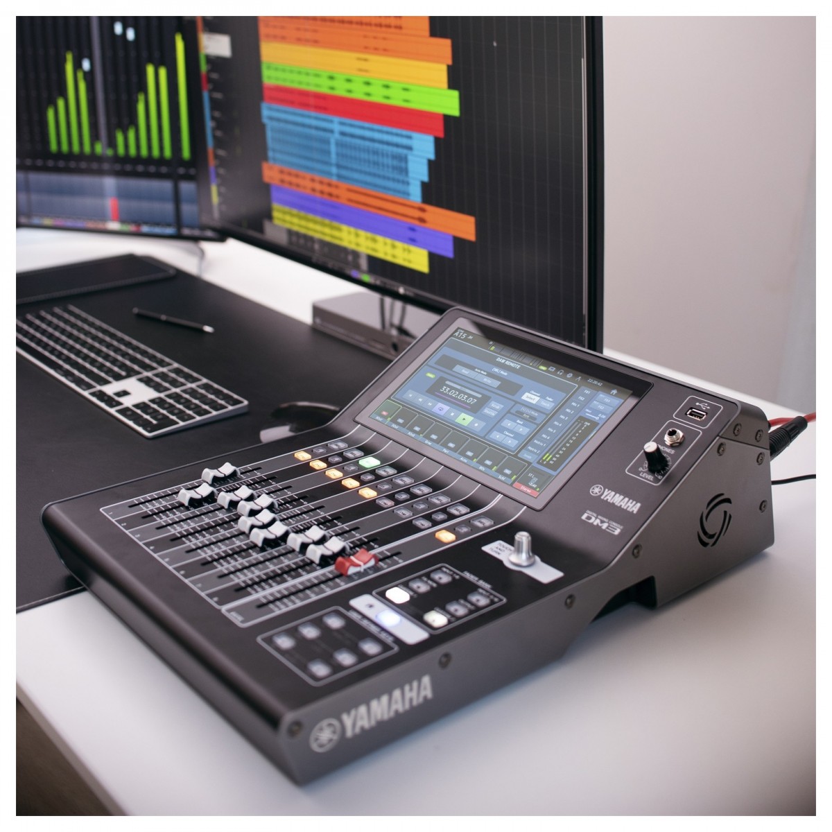 Yamaha DM3, Digital Mixer